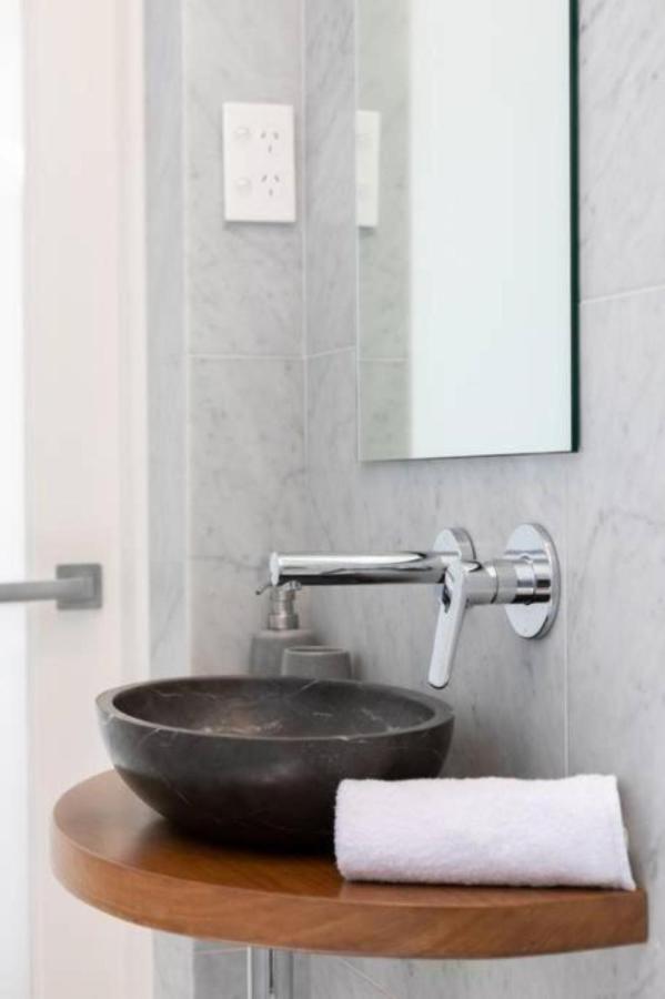 Upscale Cliffside Studio With Ocean Views North Bondi Сидней Экстерьер фото