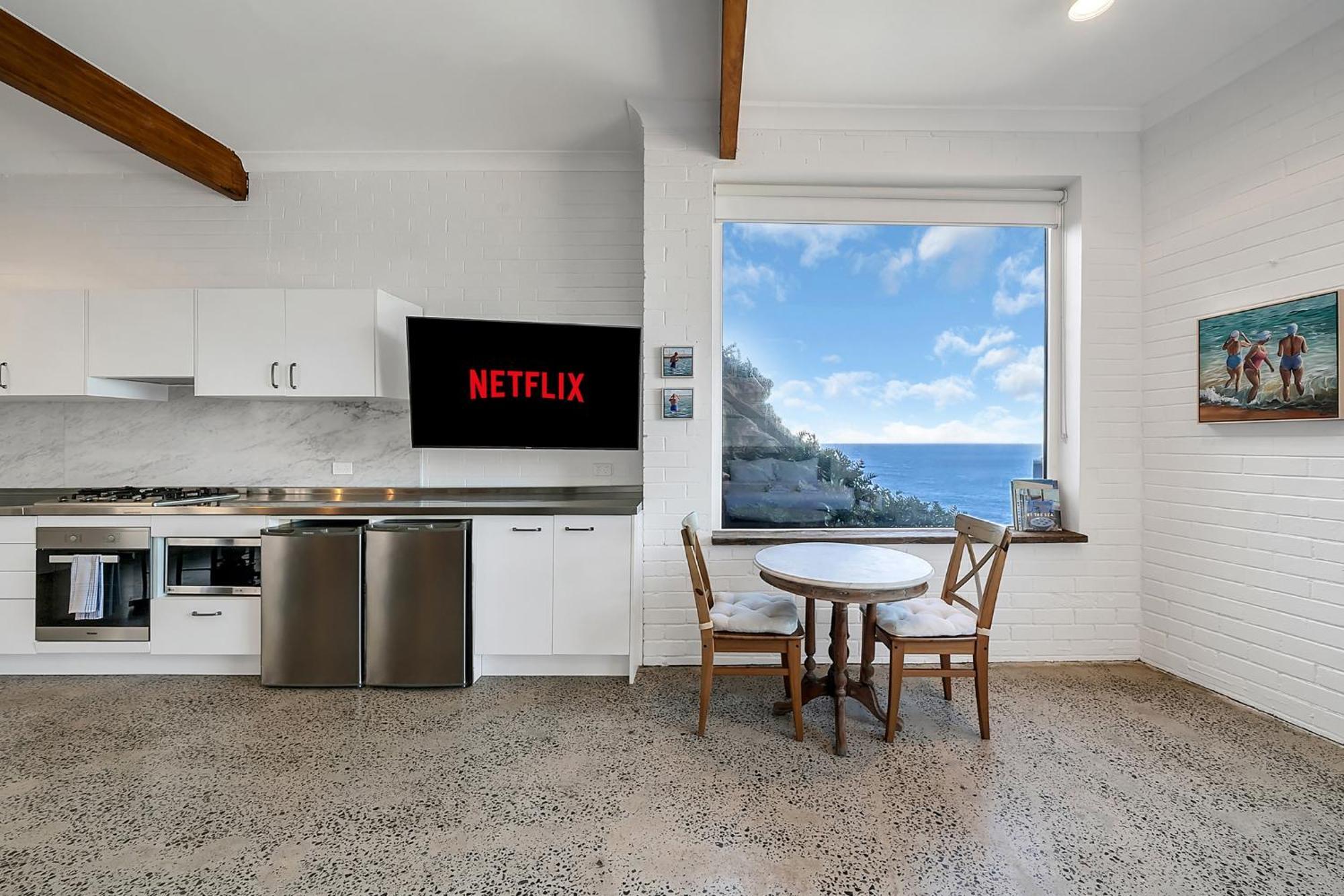 Upscale Cliffside Studio With Ocean Views North Bondi Сидней Экстерьер фото