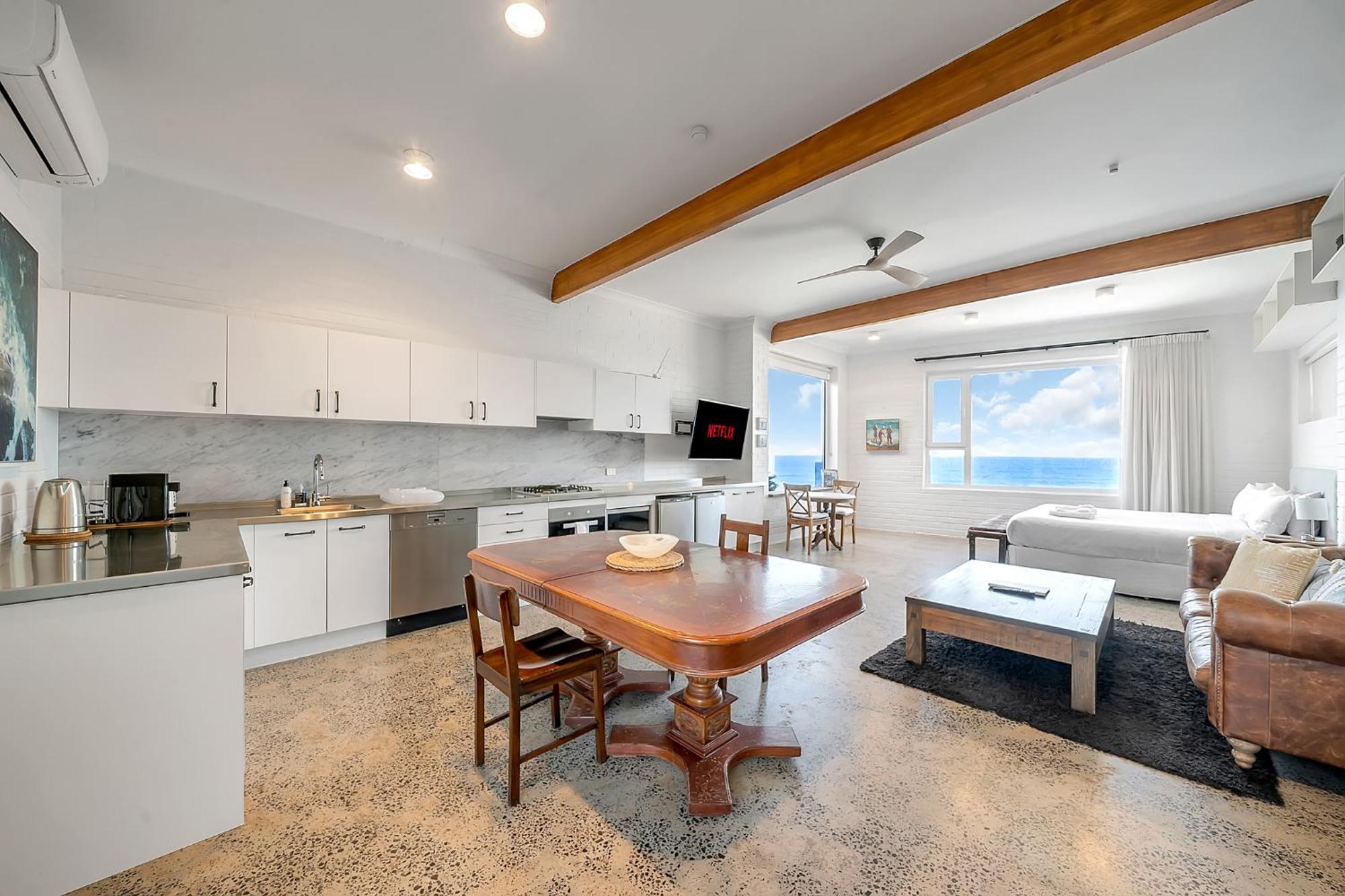 Upscale Cliffside Studio With Ocean Views North Bondi Сидней Экстерьер фото